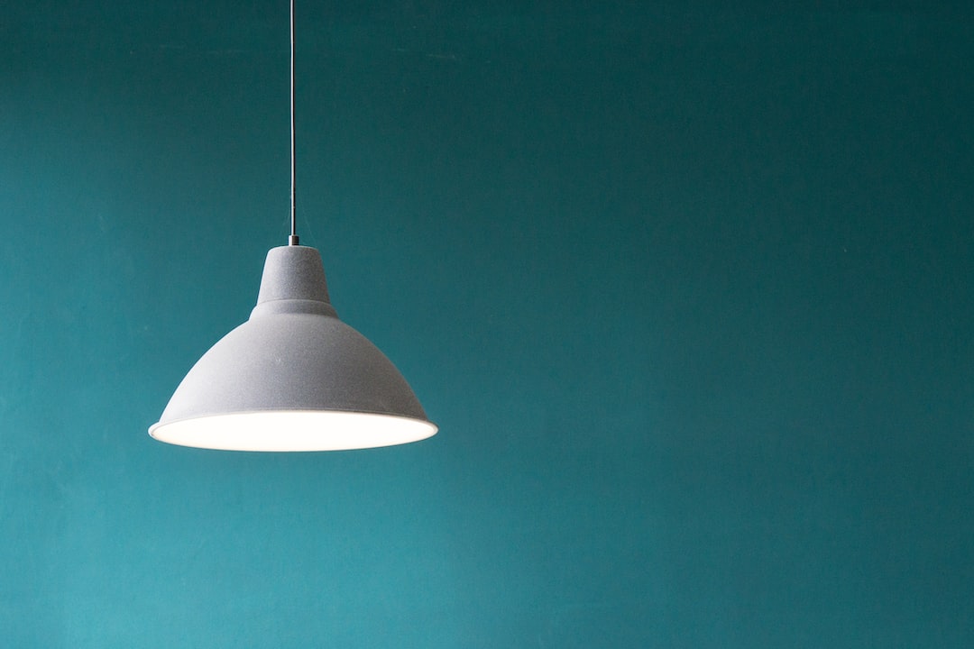 Jak wybrać idealną lampę wiszącą do swojego wnętrza?