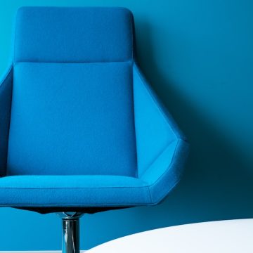 Fotele biurowe dla osób pracujących zdalnie: Wygoda i efektywność